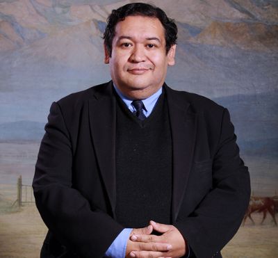 Tras su nombramiento, el profesor Millaleo será el primer mapuche que cumpla la labor de consejero del INDH.