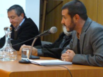 La charla abierta se tituló "Nuevos planteos en arqueología patagónica".