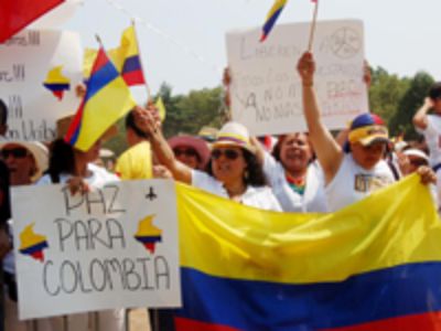 La firma histórica hará oficial el Acuerdo de Paz el próximo 26 de Septiembre, y el 02 de Octubre se desarrollará un plebiscito en el cual el pueblo colombiano podrá revalidar dicho acuerdo.