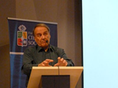 Raúl Atria, Vicedecano de la Facultad de Cs. Sociales de la U. de Chile. 