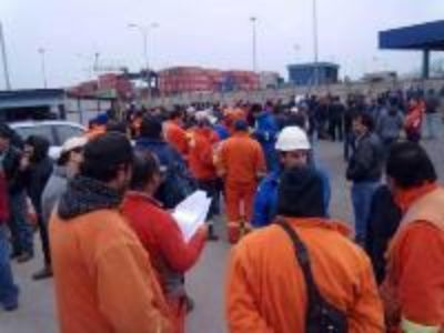 El paro de portuarios en la V Región finalizó con éxito para los trabajadores el 26 de enero de 2014, tras 22 días de huelga.