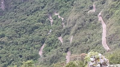 Camino de acceso a Macchu Picchu