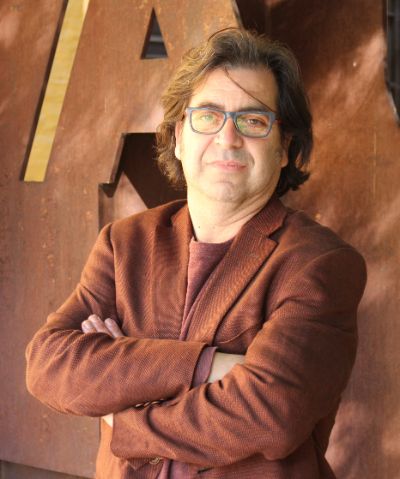 Profesor Mauricio Vico fue electo por amplia mayoría como nuevo director.