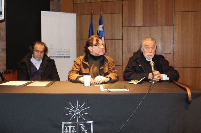 De izquierda a derecha: académicos Juan Pablo Reyes, Max Aguirre y Claudio Cortés.