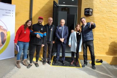 En su compromiso con garantizar la accesibilidad universal en la Facultad, el Decano Manuel Amaya impulsó la inauguración del primer baño inclusivo y próxima instalación de un ascensor.