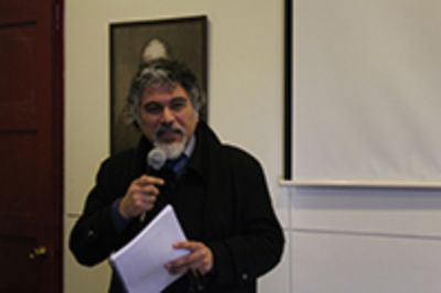 Profesor Guillermo Soto, director del Departamento de Lingüística