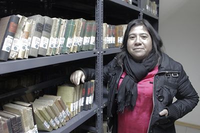 Jeannette García, jefa de la Biblioteca Central Eugenio Pereira Salas.