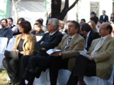 En la Ceremonia de Inauguración asistieron los Decanos de Campus Sur  y la Prorrectora Rosa Devés, entre otras autoridades.