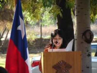 Macarena Valenzuela, hoy estudiante de segundo año de la carrera de Ing. en Recursos Naturales Renovables, fue beneficiaria durante el año 2013 y brindó su testimonio durante la Ceremonia.