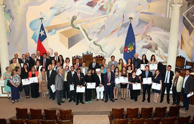 39 docentes d ela Universidad de CHile fueron reconocidos en la Ceremonia de Mejor Docente de Pregrado año 2014.