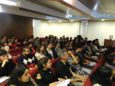 El evento contó con una destacada participación de estudiantes, profesionales y académicos. 