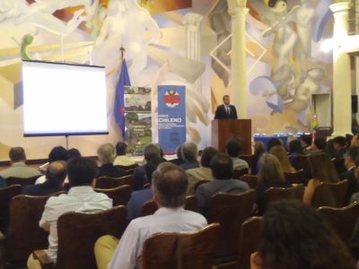 La noticia fue dada a conocer en el evento de celebración del Día Mundial del Agua en Casa Central de la U. de Chile. En la imagen Roberto Pizarro, Presidente(s) de Conaphi Chile.
