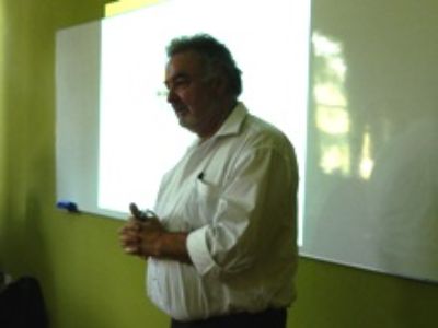 La actividad se hizo en el marco de la inauguración del curso del Profesor Cristóbal Videla-Hintze.