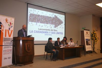 Profesor Fierro presentó su libro en la Universidad de Concepción