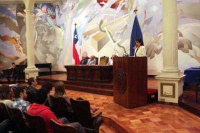 La Directora del Departamento de Pregrado, Leonor Armanet, se refirió a la inclusión y la diversidad en la Universidad de Chile.