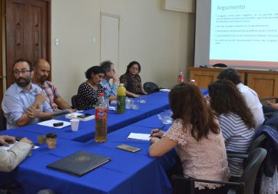 Dr. Bidegain expone sobre movimientos sociales en Uruguay