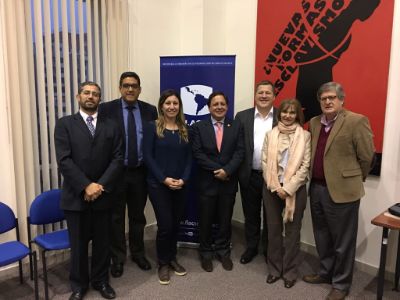 Profesora Oyarzún analiza situación de la OEA en FLACSO-Ecuador