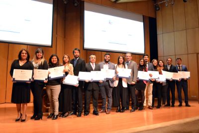 Más de 120 profesionales recibieron sus diplomas de postítulo