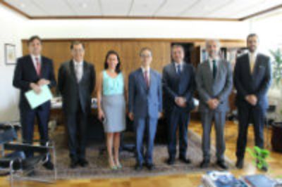 El 29 de enero de 2018, el subdirector de la Organización Mundial de la Propiedad Intelectual, Takagi Yoshiyuki, visitó la FCFM con miembros del INAPI.