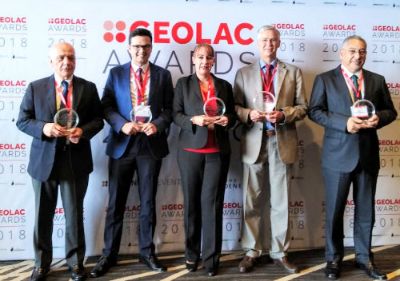 El representante del CEGA junto a los ganadores de las otras cuatro categorías del premio GEOLAC 2018.
