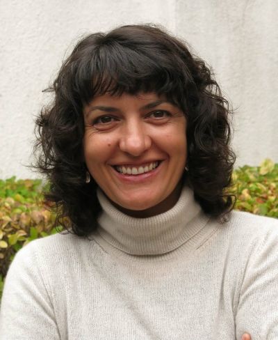 Linda Daniele, académica del Departamento de Geología-FCFM e investigadora del CEGA.
