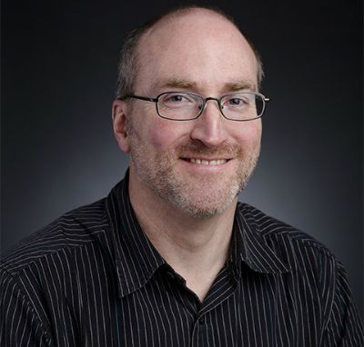 Jamie Buscher, académico del Departamento de Geología-FCFM e investigador del CEGA.