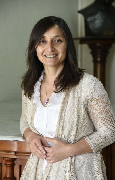 Profesora Elizabeth Fernández, Kinesiología