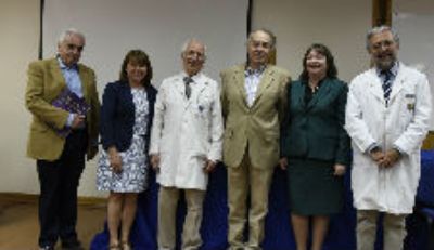Doctores Eugenio Spencer, Marcela Ferrés, Luis Fidel Avendaño, Jorge Jiménez de la Jara, Vivian Luchsinger y Manuel Kukuljan. 