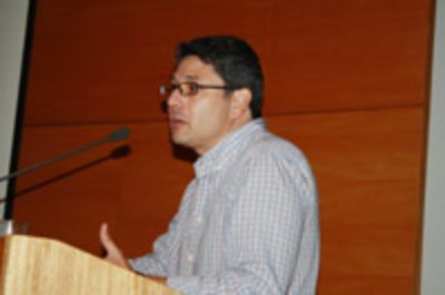 Dr. Fermín González