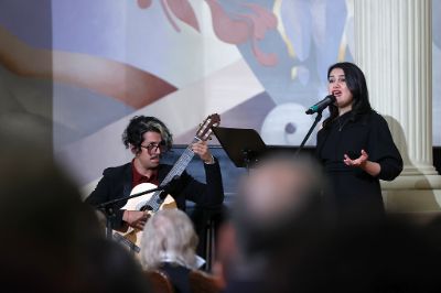 El momento musical de la ceremonia estuvo a cargo de la directora musical e investigadora cultural, Rocío Rojas Monsalve.