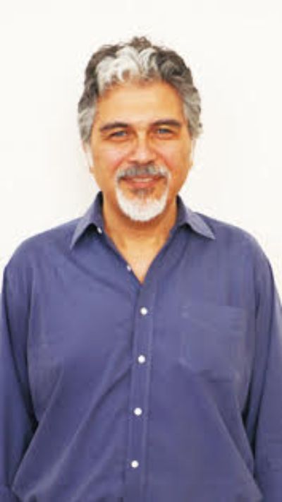 Senador Universitario Guillermo Soto Vergara, académico de la Facultad de Filosofía y Humanidades.
