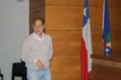La actividad fue coordinada por el Vicedecano de la Facultad de Odontología, Prof. Dr. Juan Cortés y un grupo de estudiantes.
