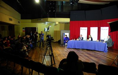 Programa radial "Quiero ser Científico" realizado y transmitido desde la Sala Master de la Radio Universidad de Chile. 