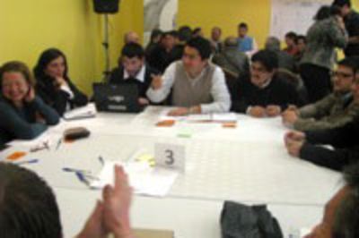 Los Profesores Alejandro García, Manuel Paneque y Guillermo Jiménez, están a cargo de la organización y de los resultados técnicos de las mesas de participación ciudadana.
