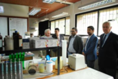 Visita a los laboratorios junto a las autoridades del Campus Antumapu 