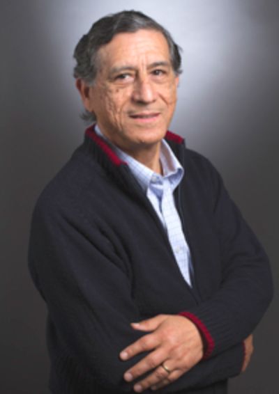 Profesor Jorge Amaya, académico de la Facultad de Ciencias Físicas y Matemáticas e investigador del CMM.