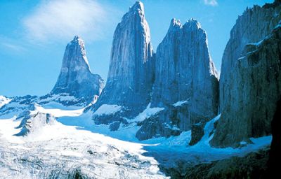 El Parque Nacional Torres del Paine es un área protegida ubicada en la Región de Magallanes.