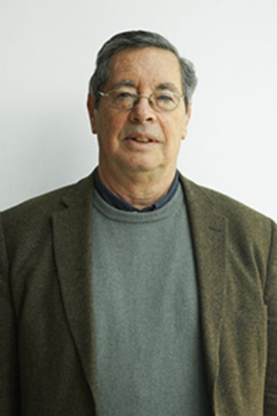 Senador Universitario Carlos Ruiz, académico de la Facultad de Filosofía y Humanidades de la Universidad de Chile.