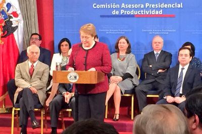La Presidenta Bachelet presentó la Comisión Nacional de Productividad, institucionalidad que se enmarca dentro de las 47 medidas de la Agenda de Productividad, Innovación y Crecimiento.