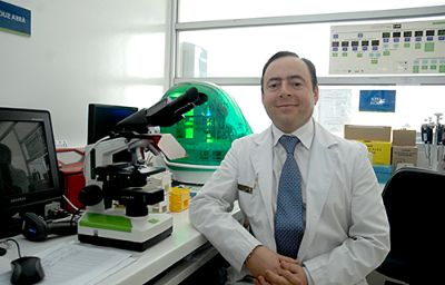 Dr. Alejandro Afani, inmunólogo, Vicepresidente Corporación Sida Chile y académico de la Facultad de Medicina Universidad de Chile.