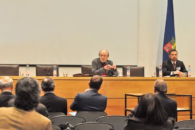Manuel Antonio Garretón dictó la Charla Magistral "Transparencia, modernización y nuevas relaciones entre Estado y sociedad en América Latina". 