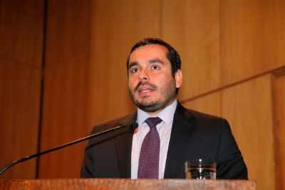 Fernando Molina, director jurídico de la Universidad de Chile, en su intervención en la jornada.