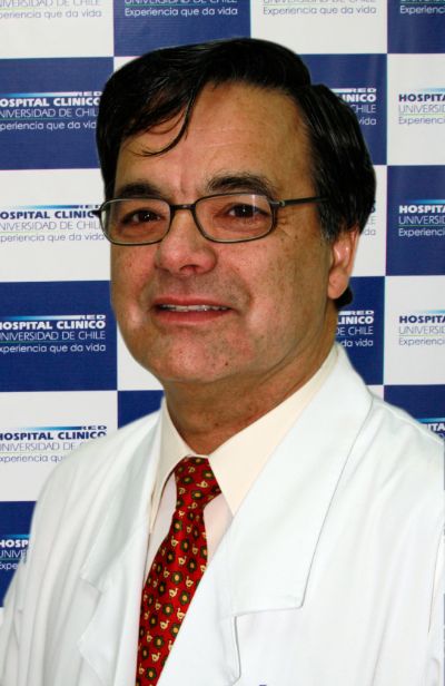 Doctor Felipe Rivera, broncopulmonar del Hospital Clínico Universidad de Chile.