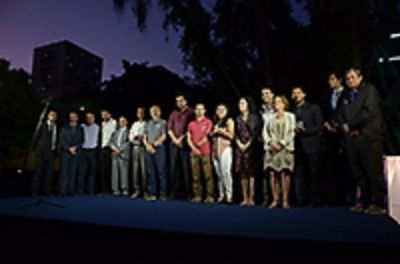 Los jefes de deportes entregaron el reconocimiento a estudiantes destacados de cada unidad académica. Noche del Deporte Azul 2015
