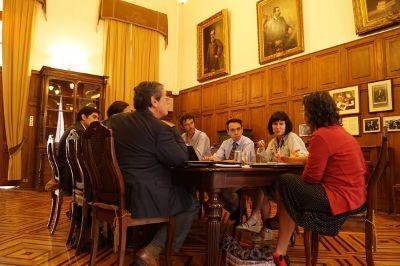 En enero, la Rectora Pey sostuvo un encuentro con la Mesa Directiva del Senado Universitario, donde se conversó acerca del Estatuto de la nueva universidad.