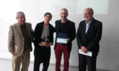 El galardonado junto a Darío Osses, director de la Biblioteca Fundación Neruda; Alejandra Araya, directora del Archivo Central Andrés Bello; y Fernando Saéz, director Ejecutivo de la Fundación Neruda.