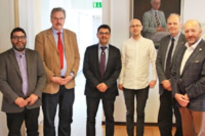 Autoridades de la VID junto a representantes de la Universidad de Uppsala. 