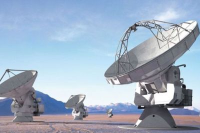 El proyecto astronómico ALMA consta de 66 antenas que conforman un único gran telescopio, el mayor del mundo, que se ubica en el desierto de Atacama.