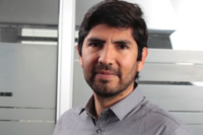 El Director de Creación Artística U. de Chile, Fernando Gaspar. 
