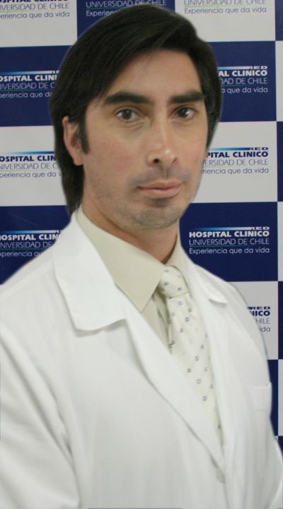 Dr. Andrés Figueroa, dermatólogo del Hospital Clínico de la Universidad de Chile (HCUCH).